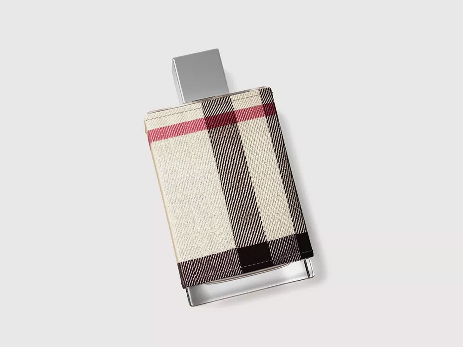 Флакон парфюмерной воды Burberry London в тканевом чехле с узором в клетку